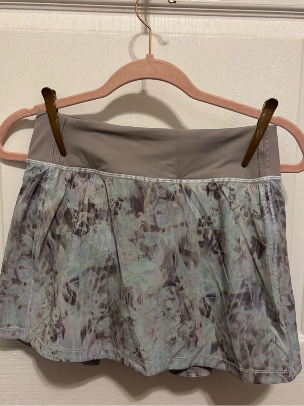 lululemon athletica Lavender Gray Floral Running Skirt